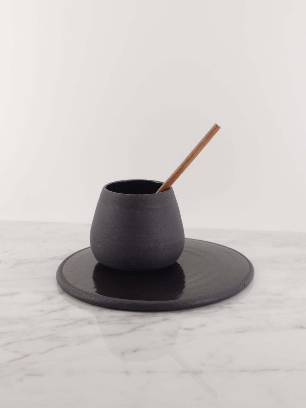 BLCK cup & plate