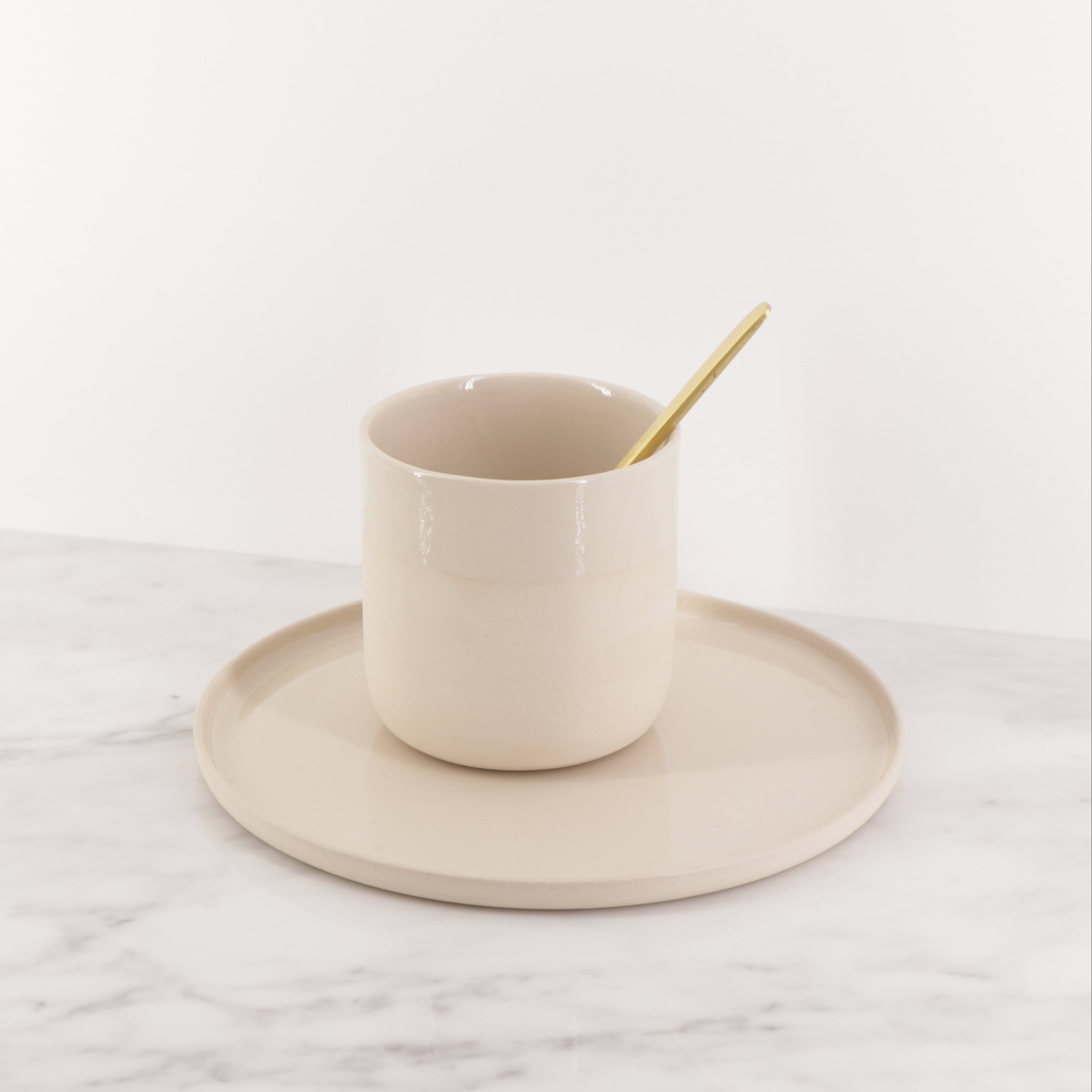 Plate L/NUM Creme Small