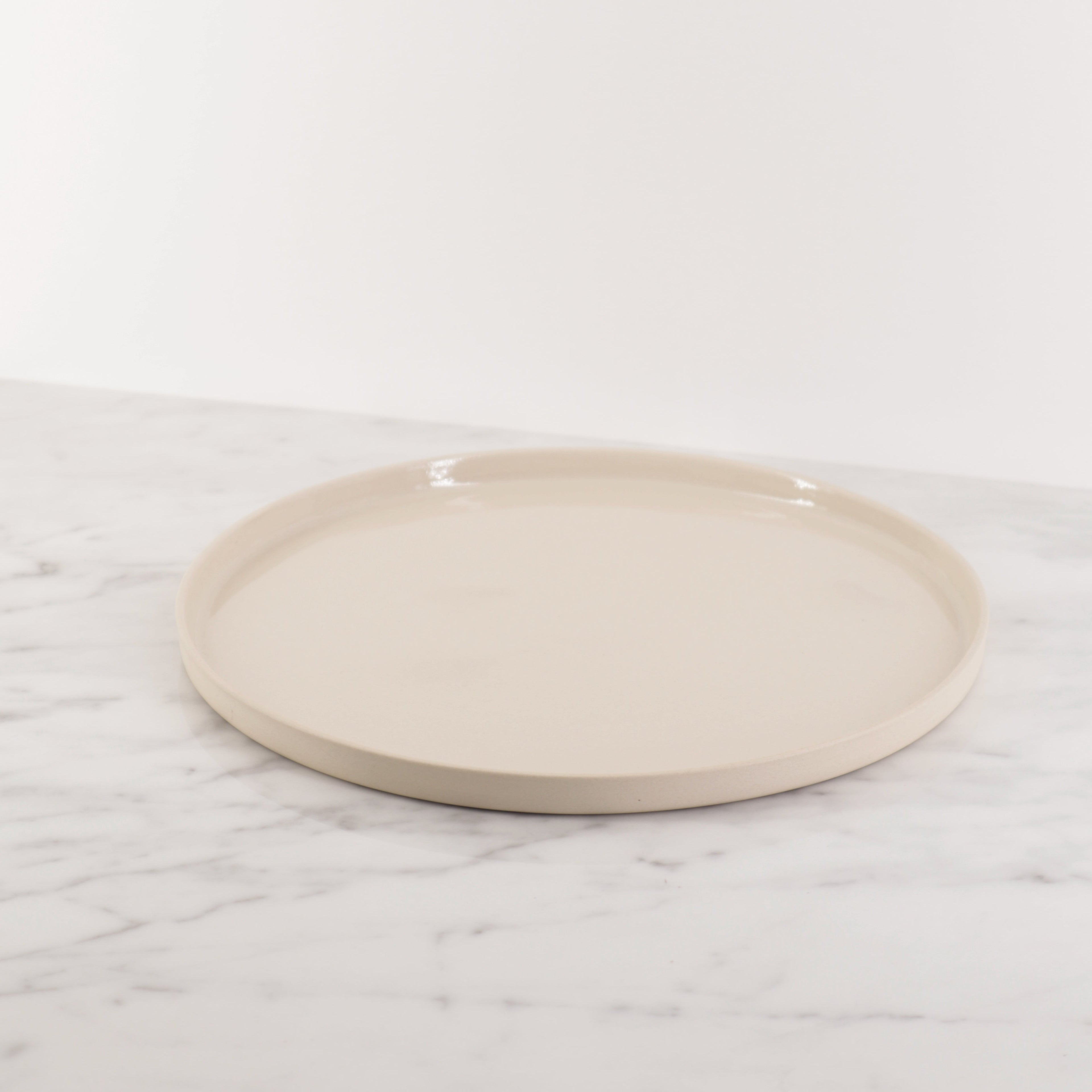 Plate L/NUM Creme Medium