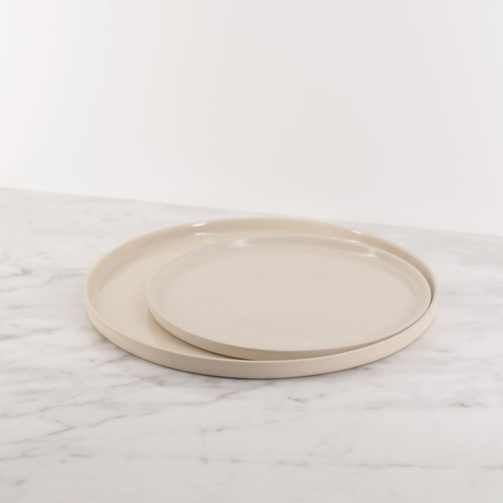 Plate L/NUM Creme Medium