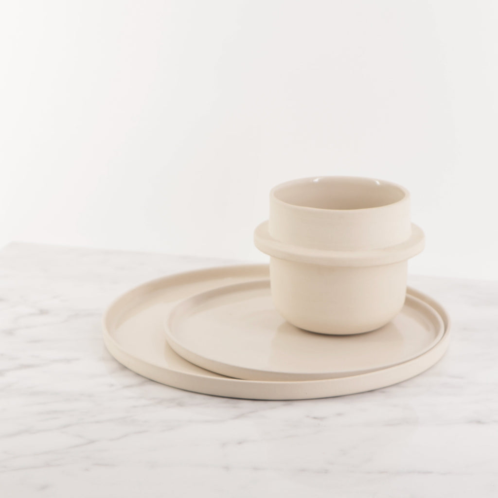 Plate L/NUM Creme Medium