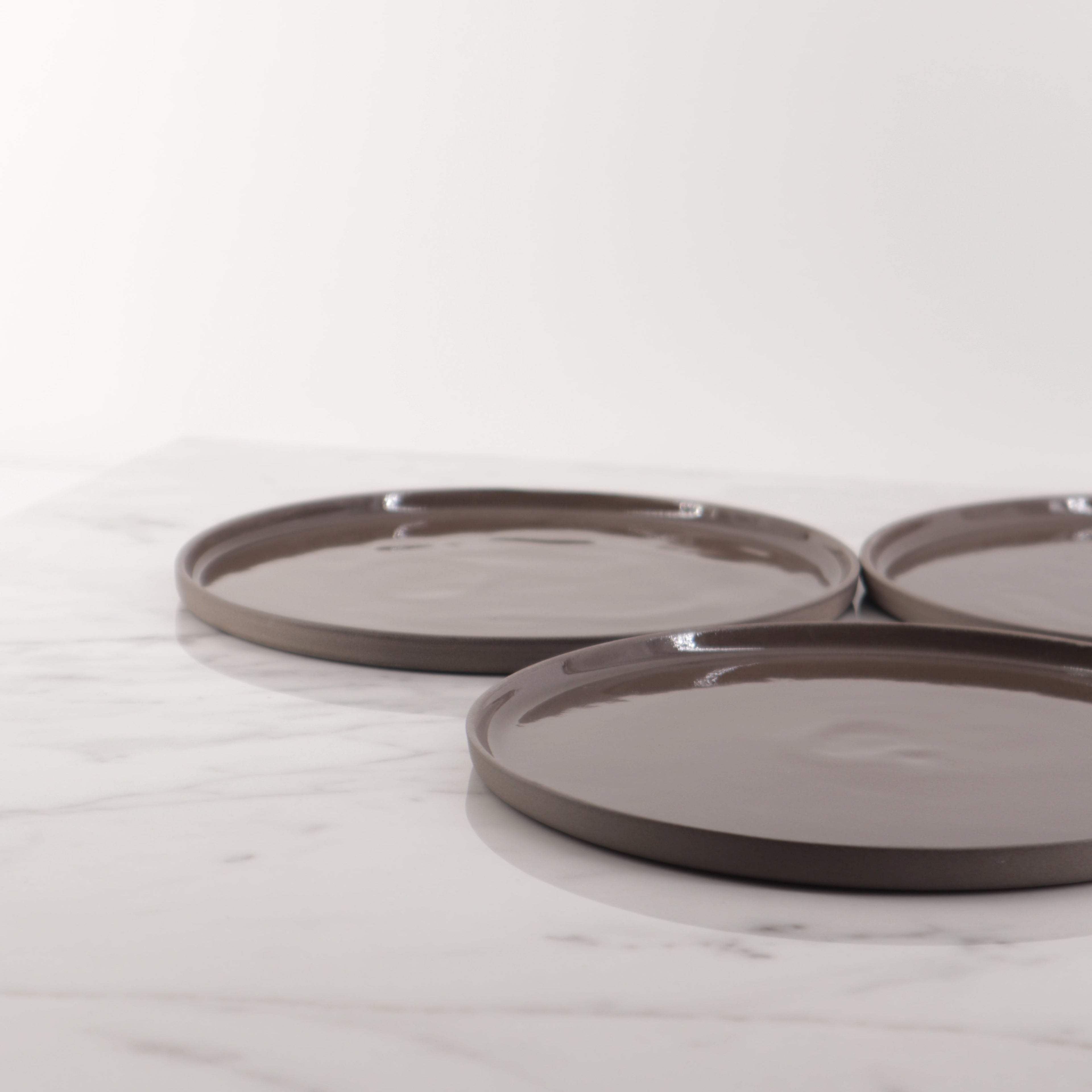 Plate L/NUM Grey-Brown Small