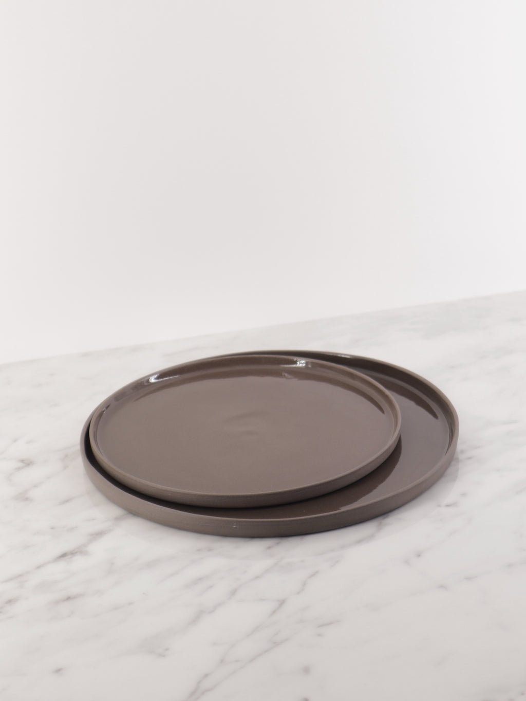 Plate L/NUM Grey-Brown Medium