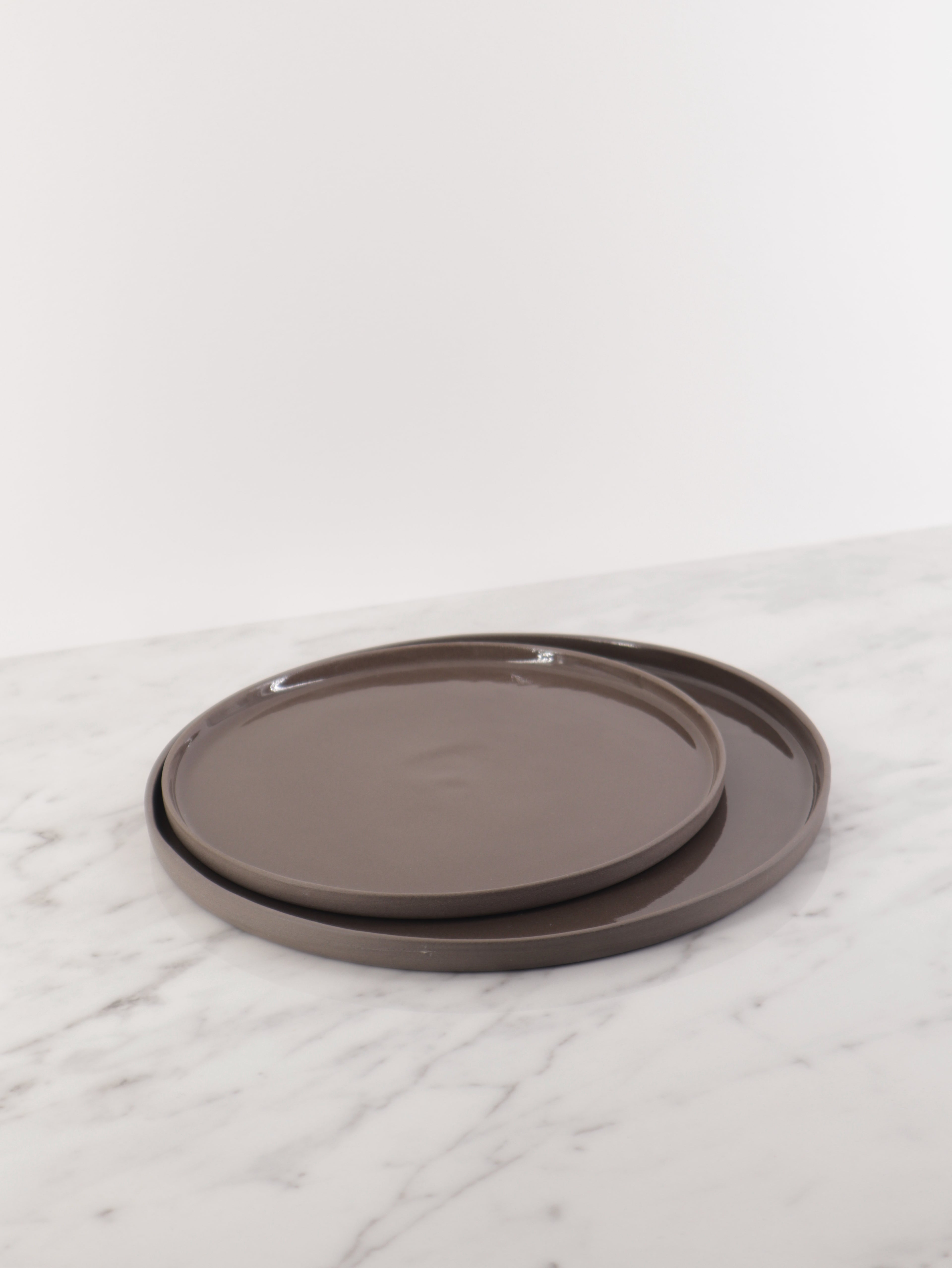 Plate L/NUM Grey-Brown Medium
